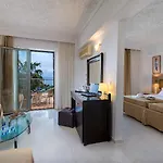 Hotel Niriides