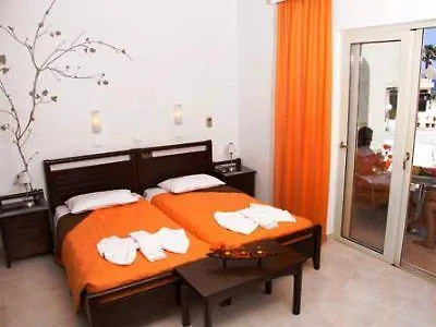 Niriides 3* بساليدي