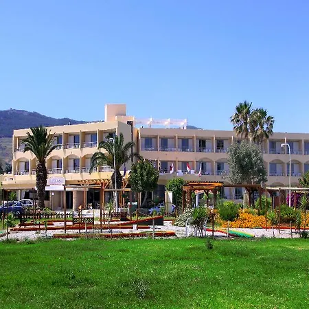 Niriides Hotel 3*