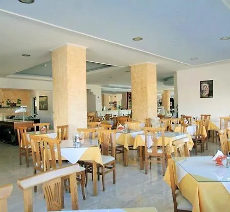 فندق Niriides بساليدي